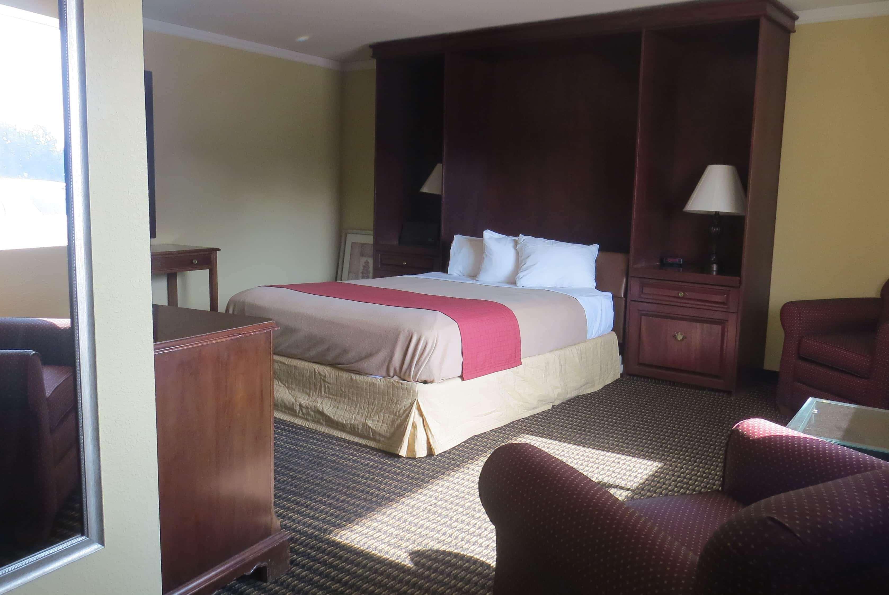 Travelodge By Wyndham Stratton Kültér fotó