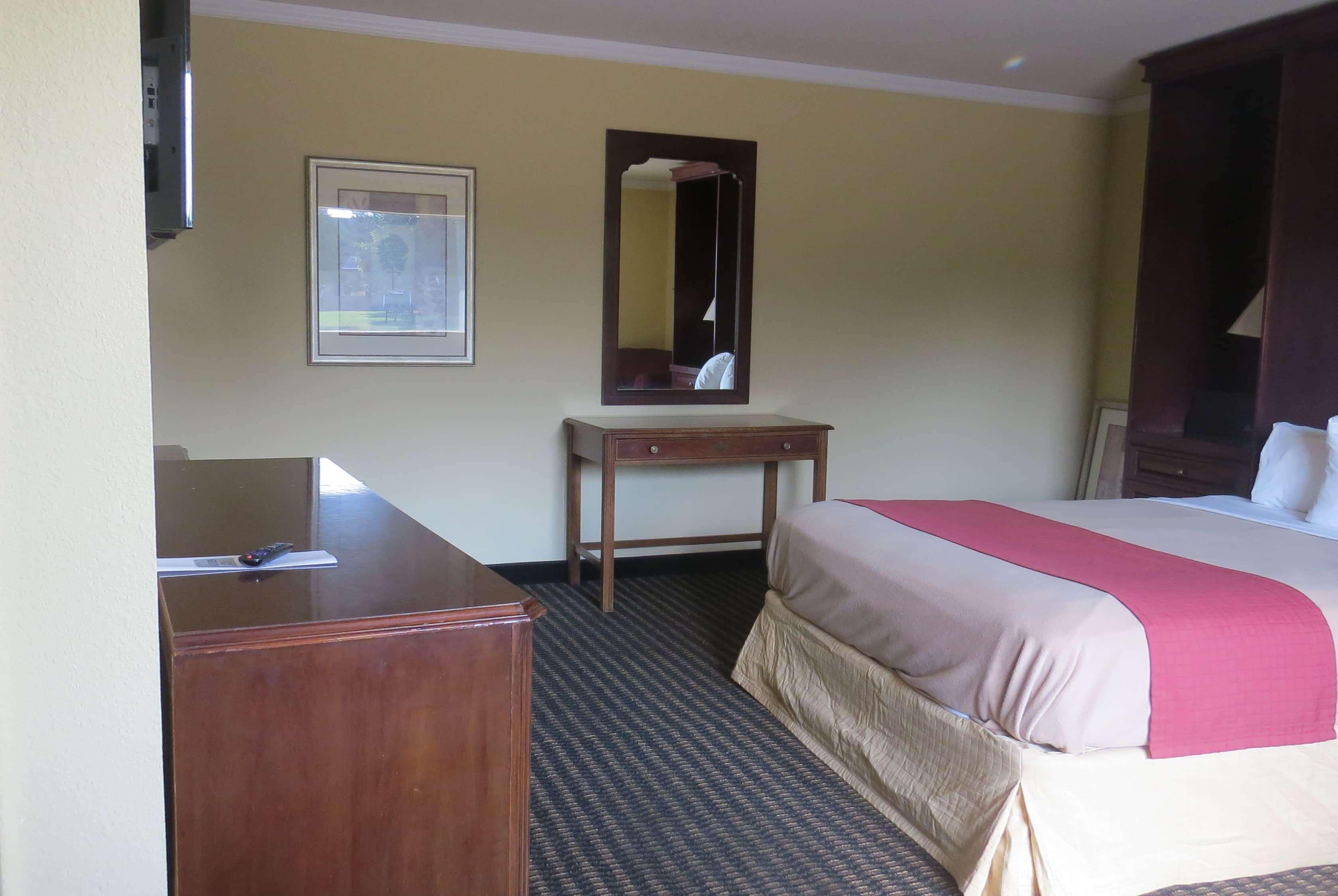 Travelodge By Wyndham Stratton Kültér fotó