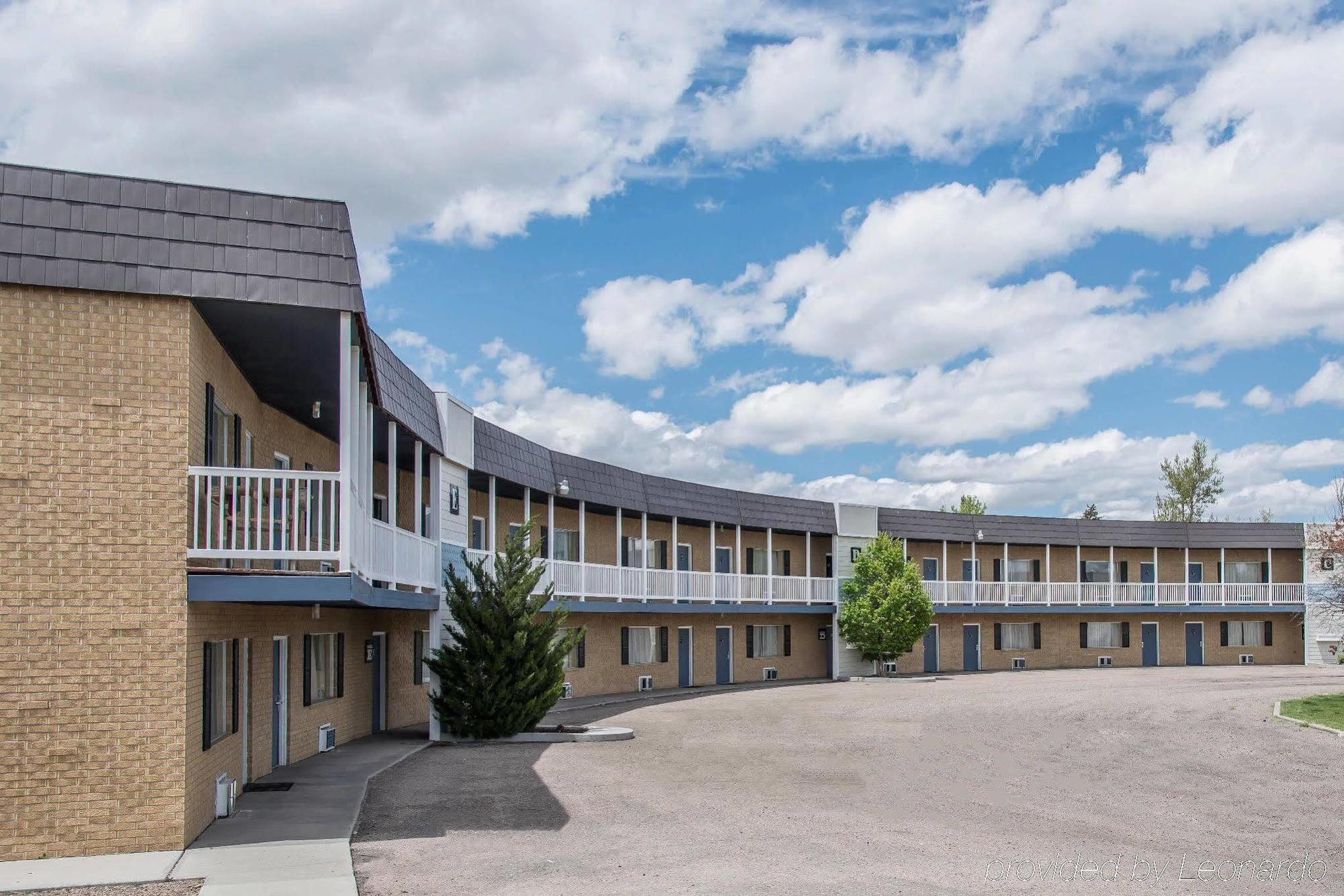 Travelodge By Wyndham Stratton Kültér fotó